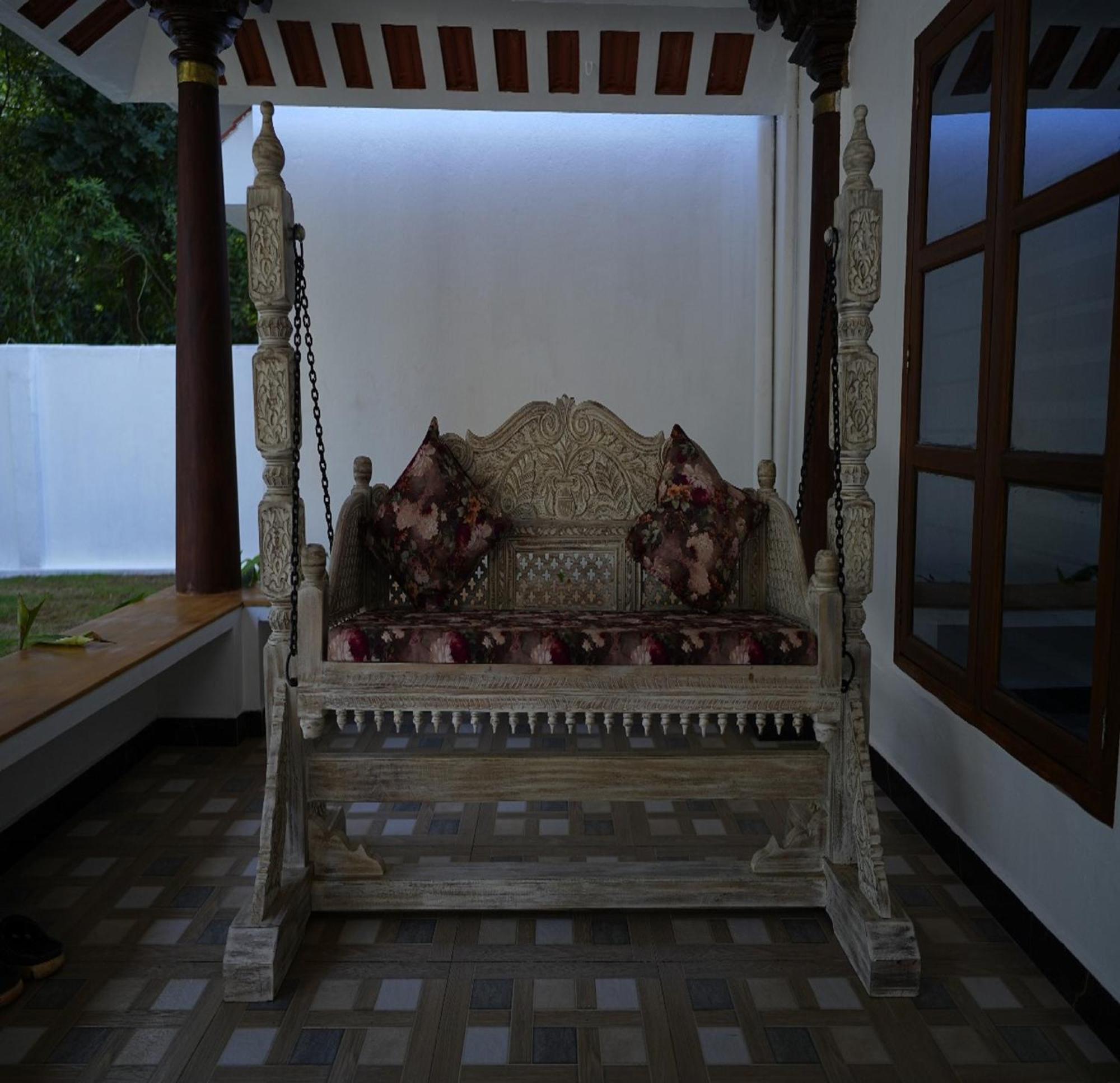 Courtyard Castle Heritage Resort 蓬蒂切里 外观 照片